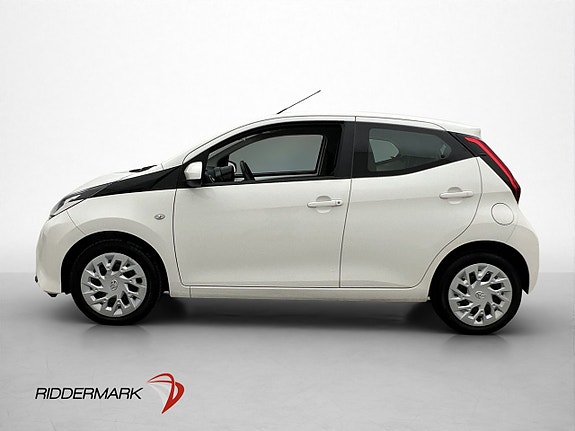 Toyota Aygo 2 of 24