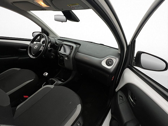 Toyota Aygo 10 of 24