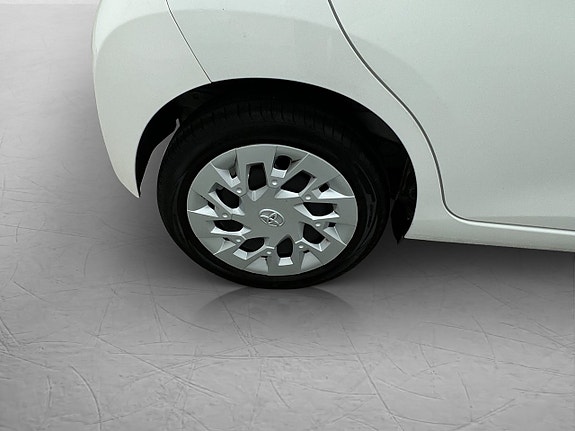 Toyota Aygo 23 of 24