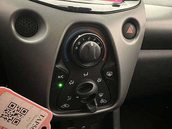 Toyota Aygo 17 of 24