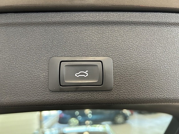 Audi A4 10 of 21
