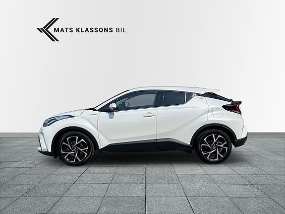 Toyota C-HR 3 of 10