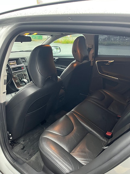 Volvo V60 6 of 6
