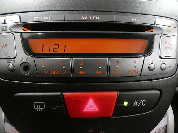Toyota Aygo 10 of 17