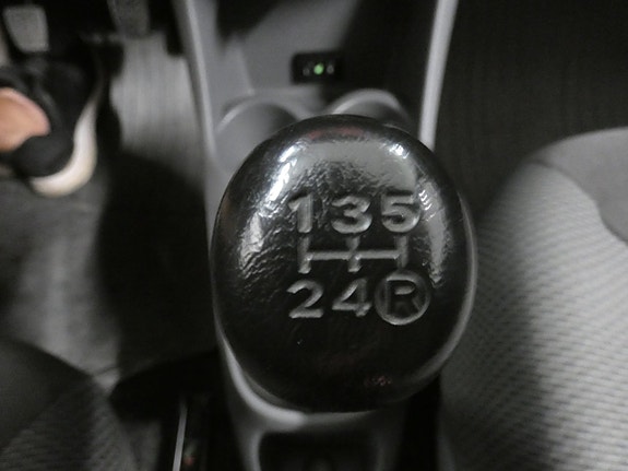 Toyota Aygo 12 of 17