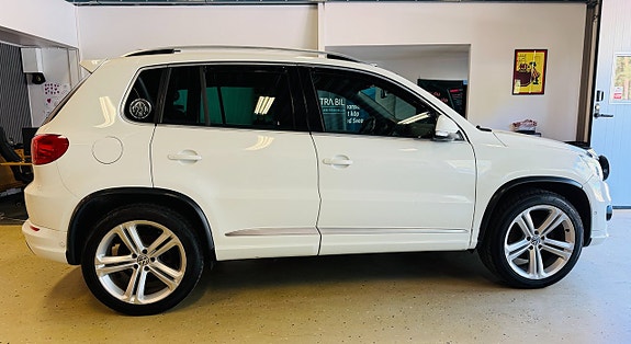 Volkswagen Tiguan 10 of 21