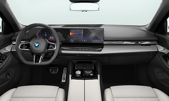 BMW i5 5 of 5