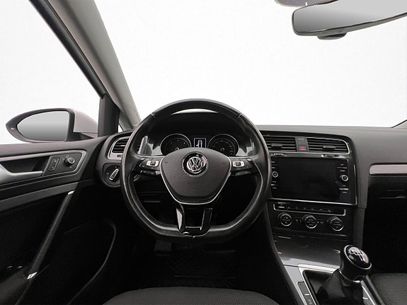 Volkswagen Golf VII 14 of 24