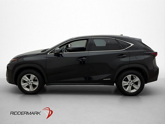 Lexus NX300h 2 of 30