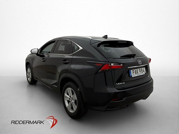 Lexus NX300h 4 of 30