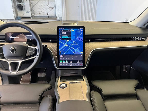 Volvo EX90 14 of 20