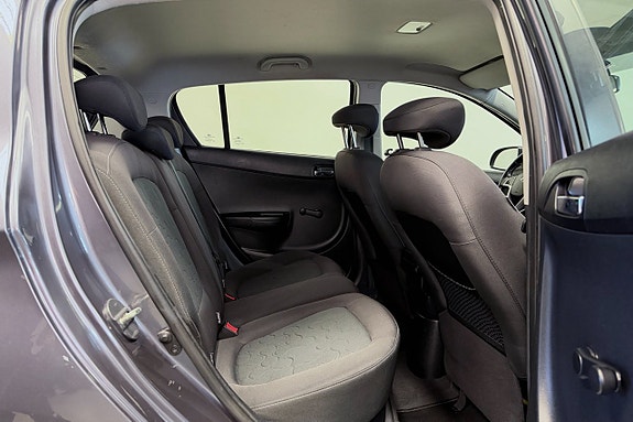Hyundai i20 12 of 23