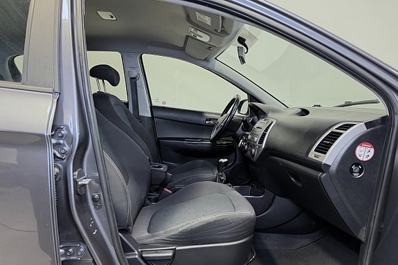 Hyundai i20 10 of 23