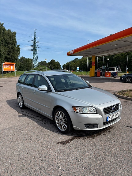Volvo V50 3 of 8