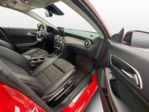 Mercedes-Benz CLA250+ 14 of 30