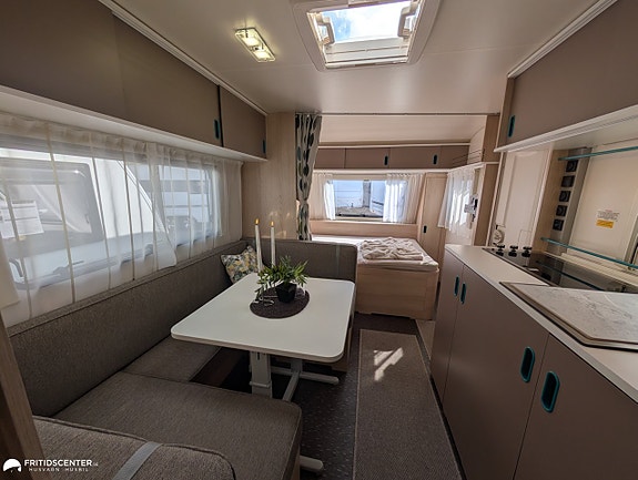Adria AVIVA 563 PT *Barnkammare / Lätt vagn / Lufttält 17 of 21