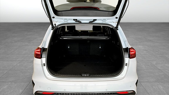 Kia Ceed 10 of 12