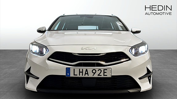 Kia Ceed 8 of 12