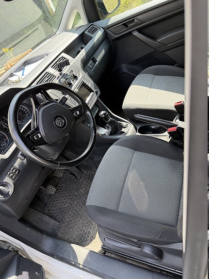 Volkswagen Caddy 6 of 8