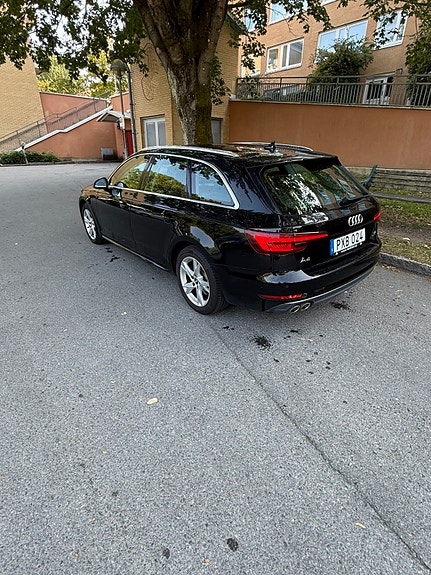 Audi A4 11 of 13
