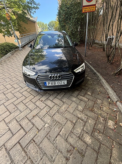 Audi A4 3 of 7