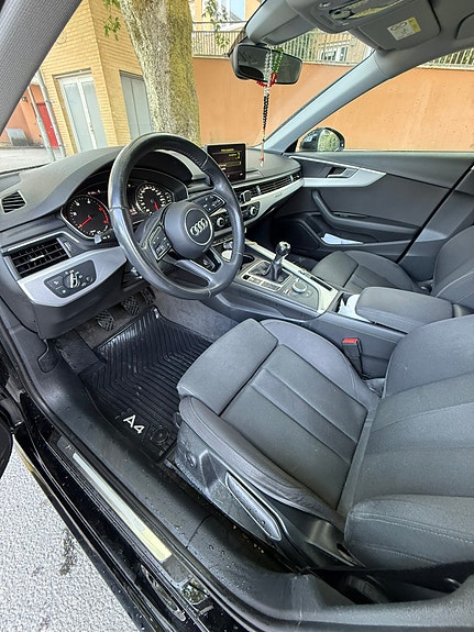 Audi A4 10 of 13