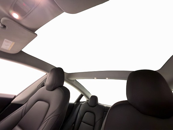 Tesla Model 3 10 of 27