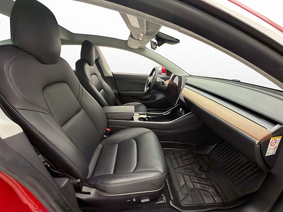Tesla Model 3 21 of 27