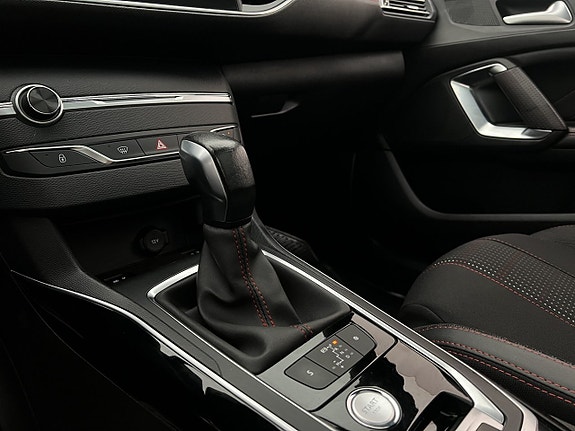 Peugeot 308 18 of 26