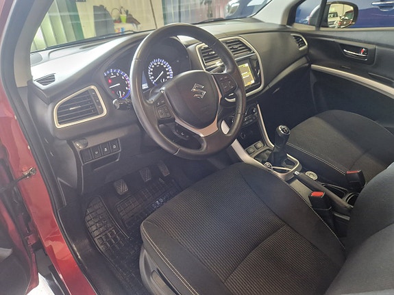 Suzuki S-Cross 9 of 18
