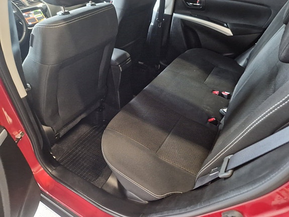 Suzuki S-Cross 13 of 18