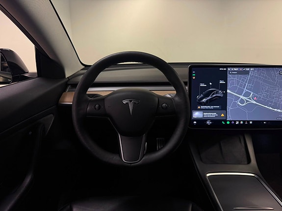 Tesla Model 3 14 of 24