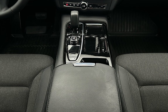 Volvo V90 9 of 28