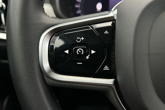 Volvo V90 25 of 28