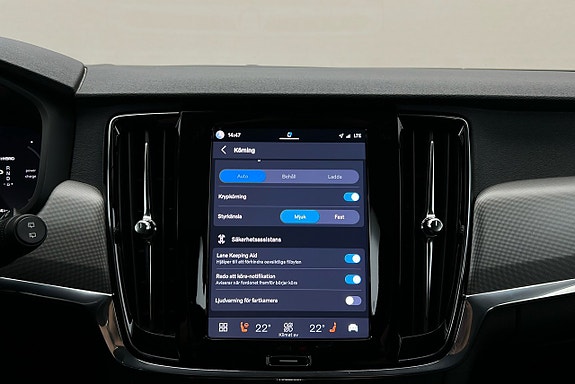 Volvo V90 24 of 28