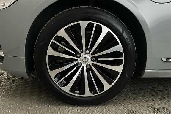 Volvo V90 12 of 28