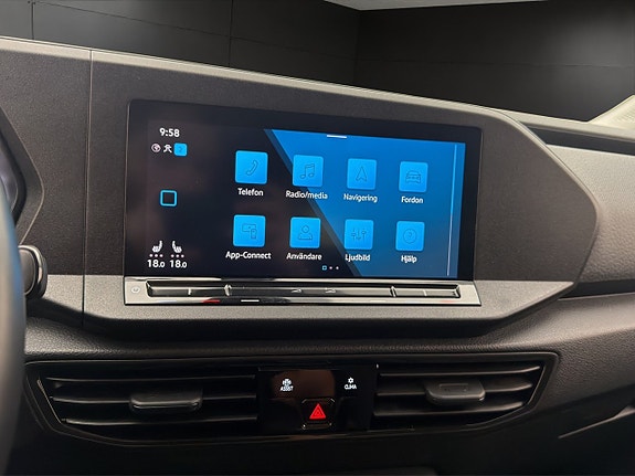 Volkswagen Caddy Maxi 23 of 30