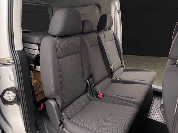 Volkswagen Caddy Maxi 30 of 30