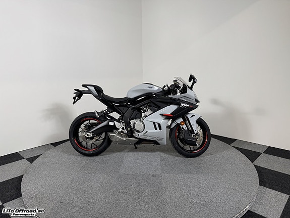 CFMOTO 675SR-R AEROLITE GREY 9 of 13