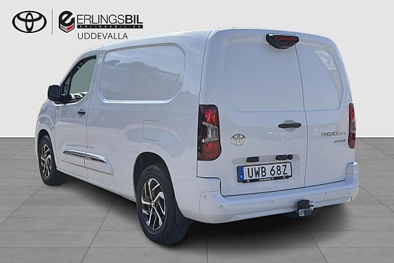 Toyota Proace City 2 of 14