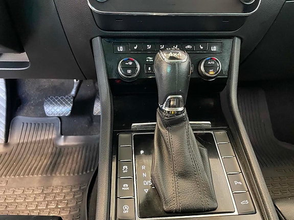 Skoda Superb 23 of 30