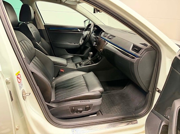 Skoda Superb 25 of 30