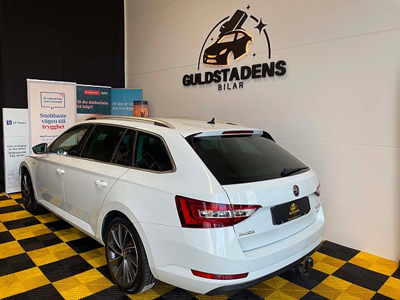 Skoda Superb 10 of 30