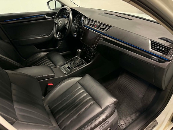 Skoda Superb 28 of 30