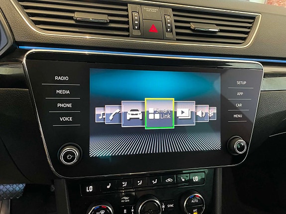 Skoda Superb 24 of 30