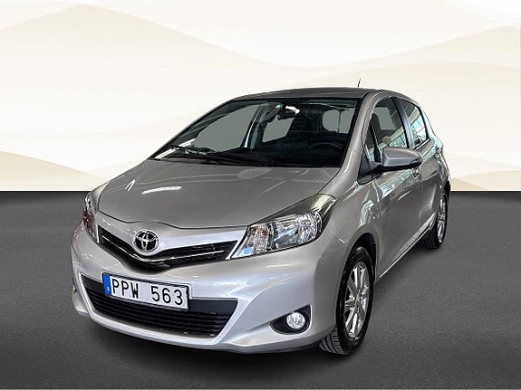 Toyota Yaris 18 of 18