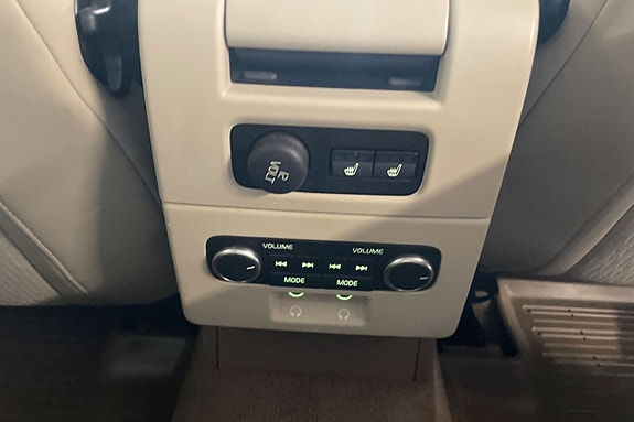 Volvo V70 16 of 18
