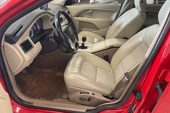 Volvo V70 6 of 18