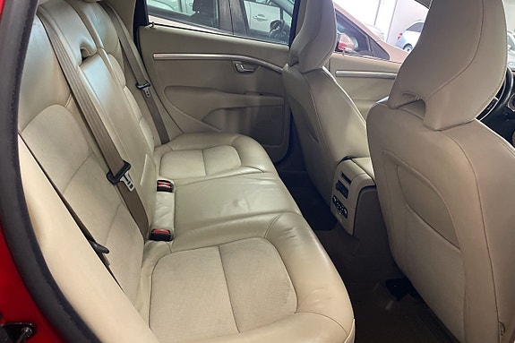 Volvo V70 15 of 18
