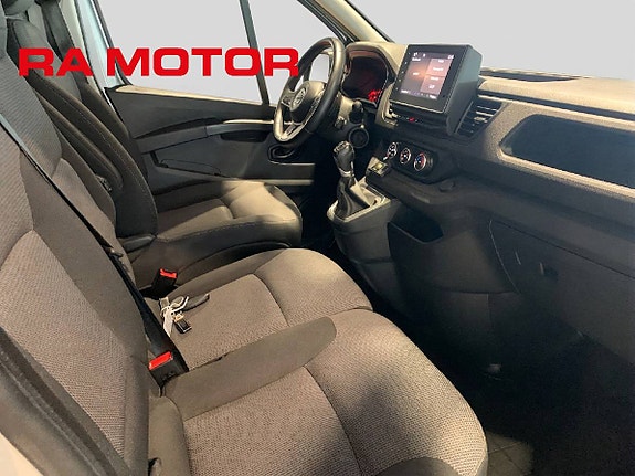 Nissan Primastar 5 of 15